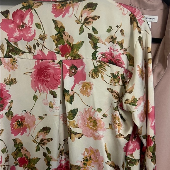 Zara Pink & Floral Button Down Shirts - Picture 2 of 3
